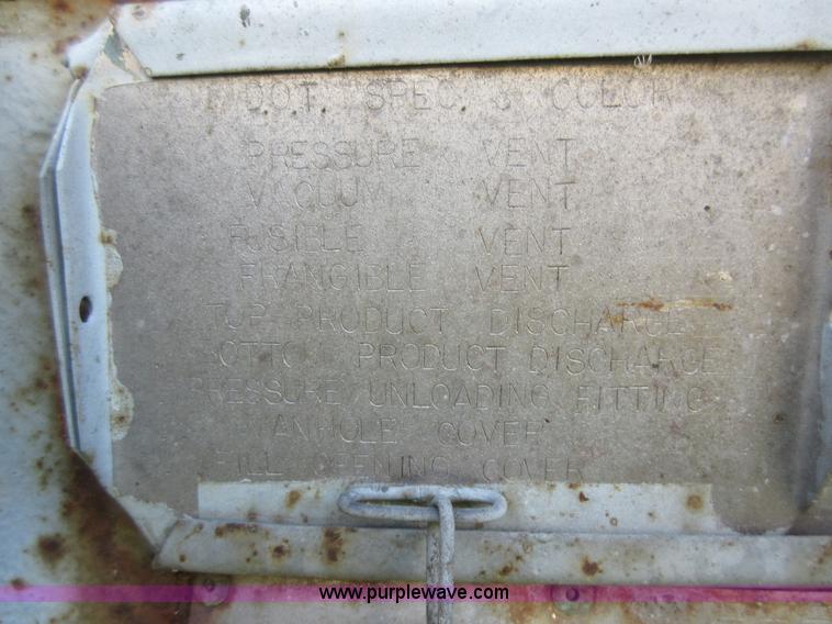 image for item I4602 1970 Heil tanker trailer