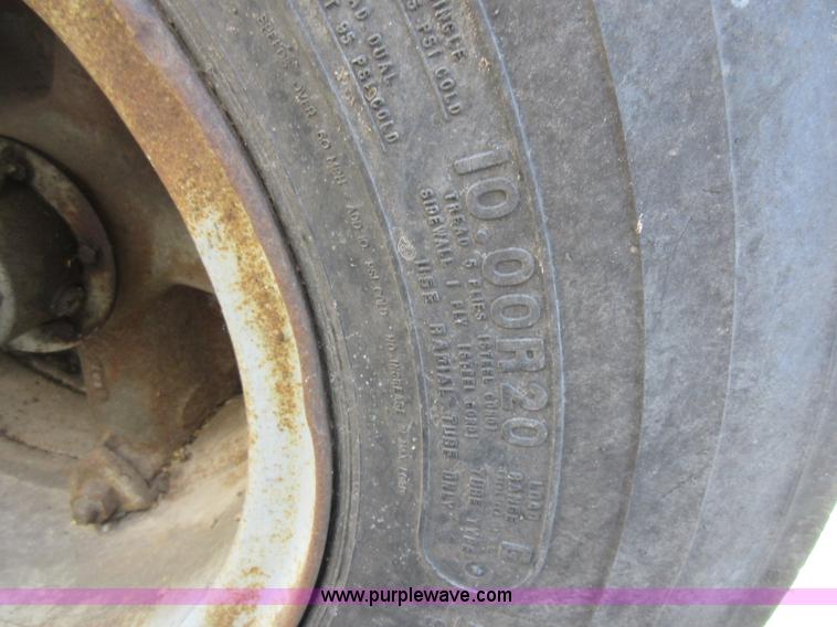 image for item I4602 1970 Heil tanker trailer