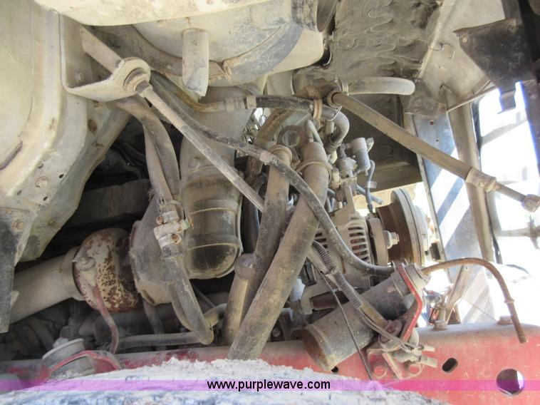 image for item I4603 1988 International F2375 grain truck