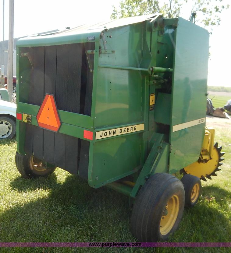 image for item J3944 John Deere 330 round baler