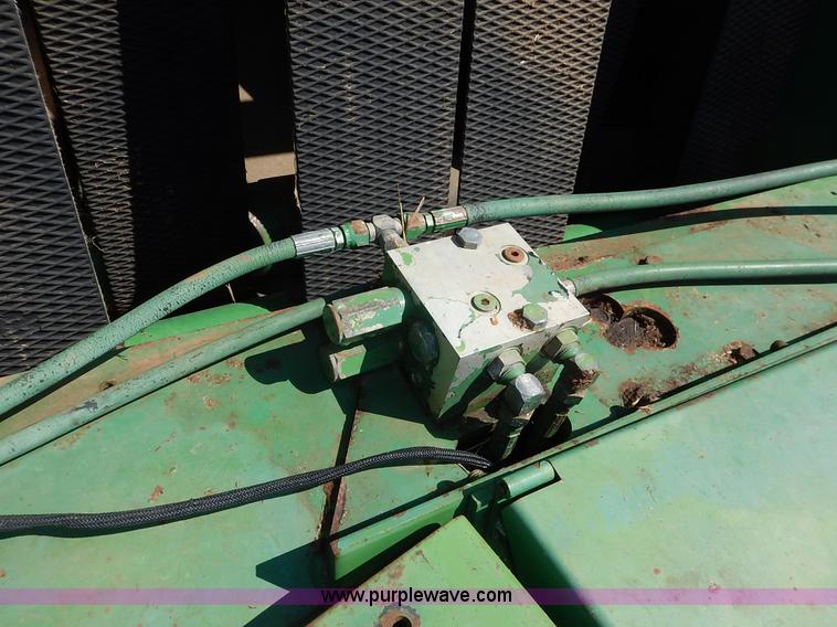 image for item J3944 John Deere 330 round baler