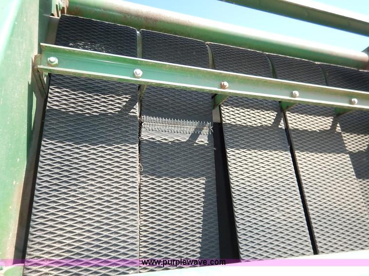 image for item J3944 John Deere 330 round baler