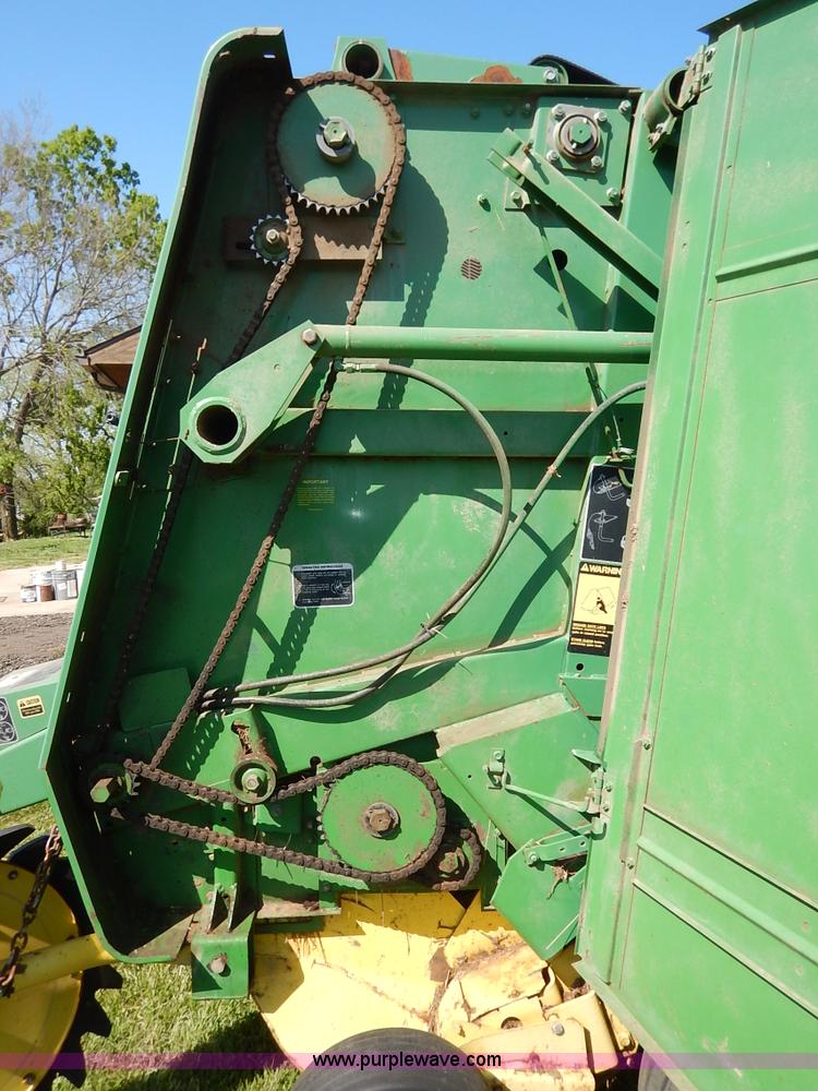 image for item J3944 John Deere 330 round baler
