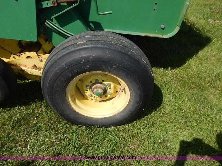 image for item J3944 John Deere 330 round baler