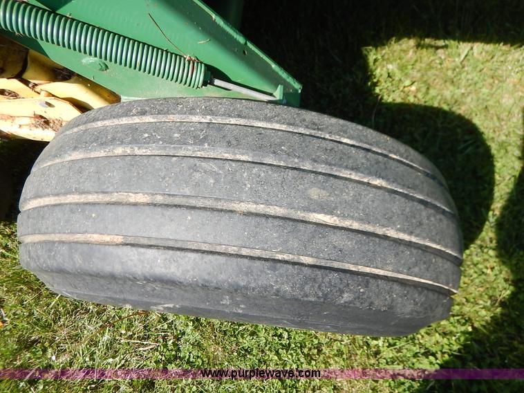 image for item J3944 John Deere 330 round baler
