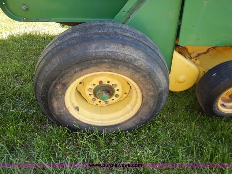 image for item J3944 John Deere 330 round baler