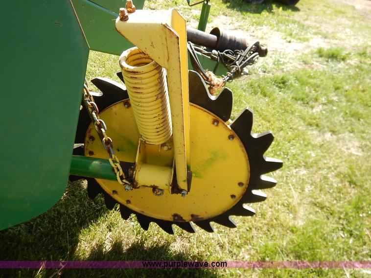 image for item J3944 John Deere 330 round baler