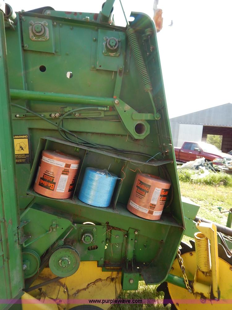 image for item J3944 John Deere 330 round baler