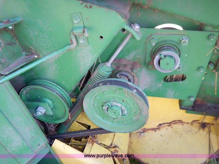 image for item J3944 John Deere 330 round baler