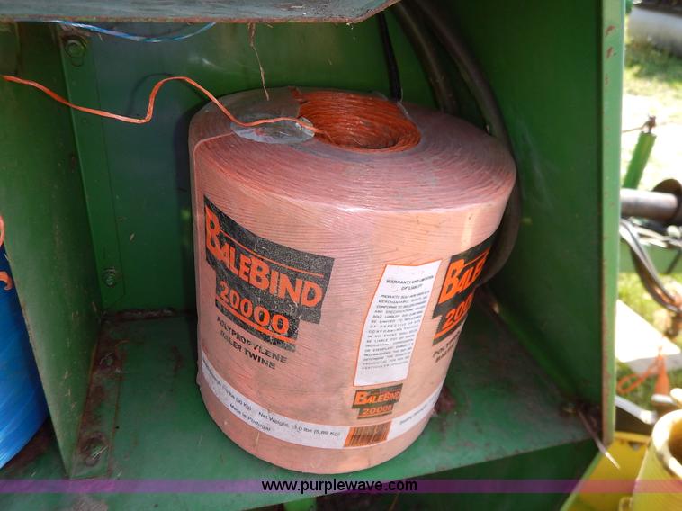 image for item J3944 John Deere 330 round baler