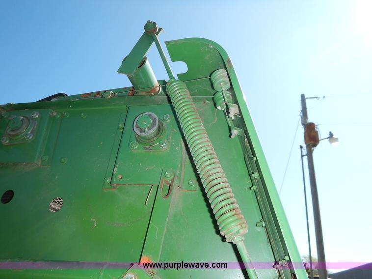 image for item J3944 John Deere 330 round baler