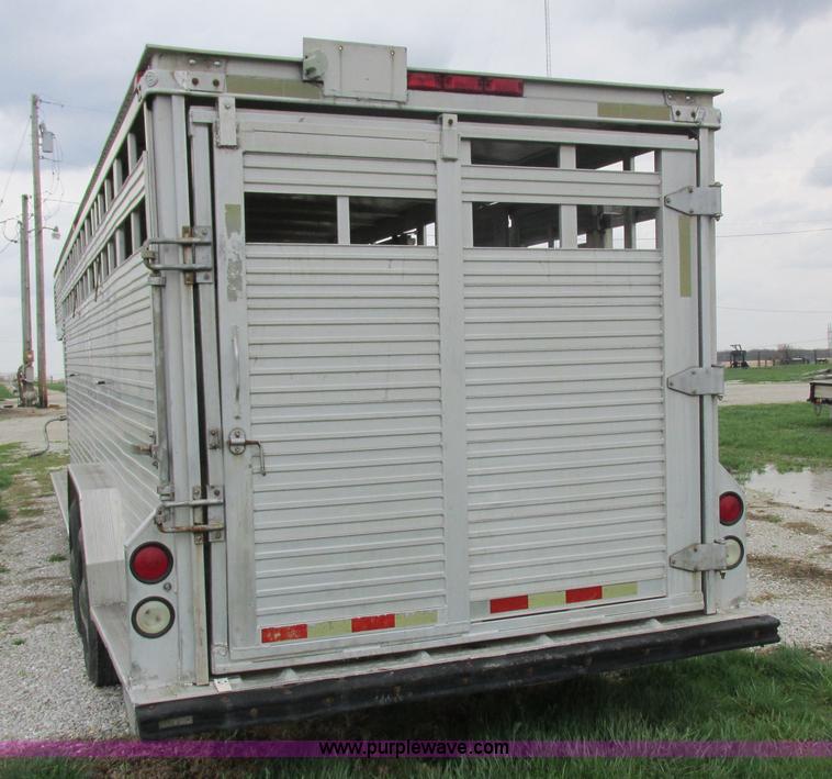 image for item K2101 1999 Barrett gooseneck livestock trailer