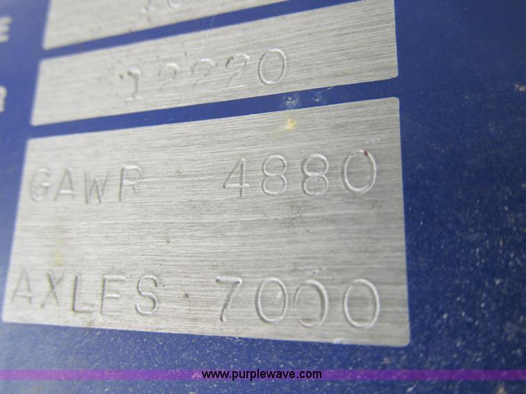 image for item K2101 1999 Barrett gooseneck livestock trailer