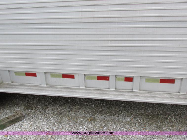 image for item K2101 1999 Barrett gooseneck livestock trailer