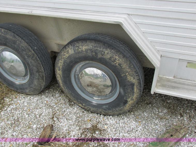 image for item K2101 1999 Barrett gooseneck livestock trailer