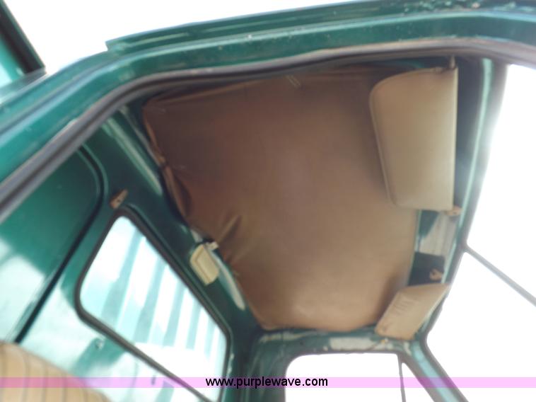 image for item K3044 1979 GMC Brigadier grain truck