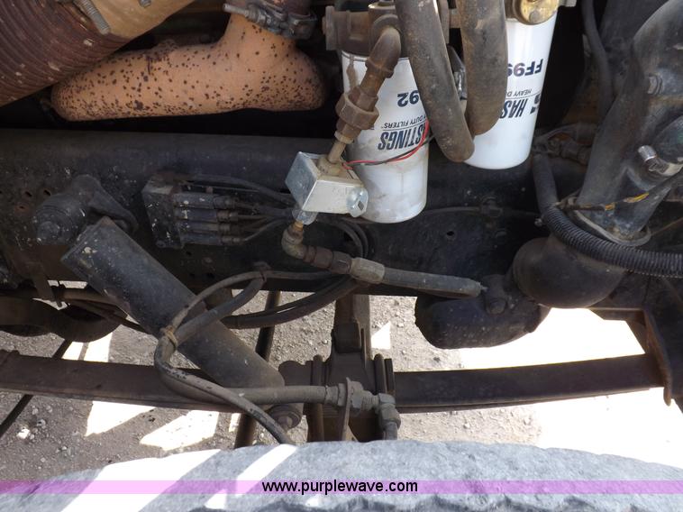 image for item K3044 1979 GMC Brigadier grain truck