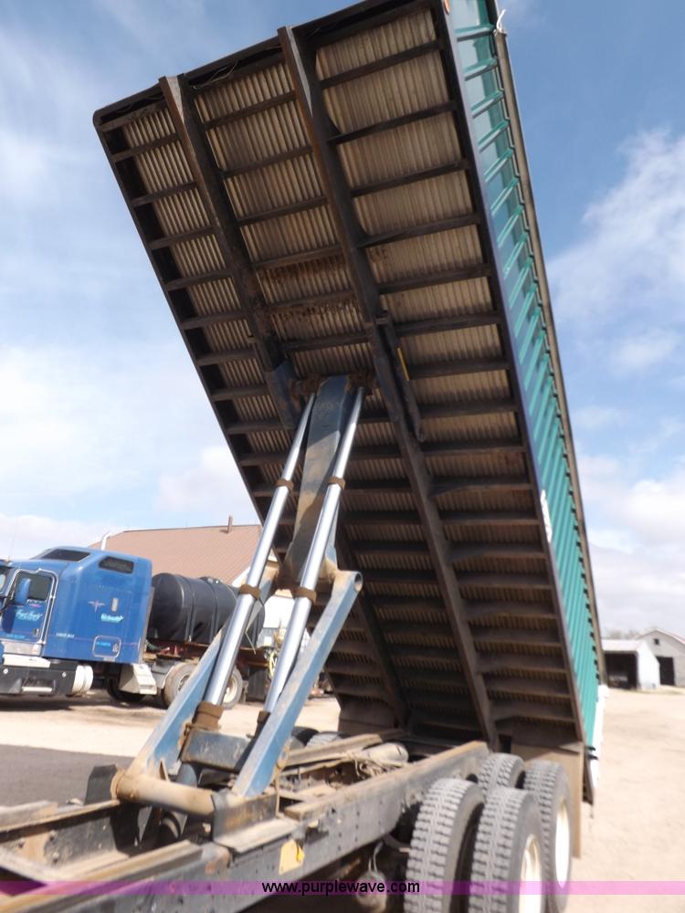 image for item K3044 1979 GMC Brigadier grain truck