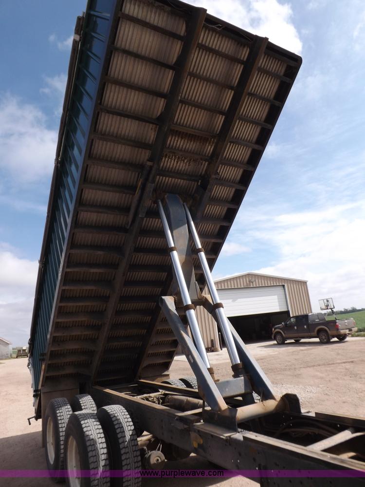 image for item K3044 1979 GMC Brigadier grain truck