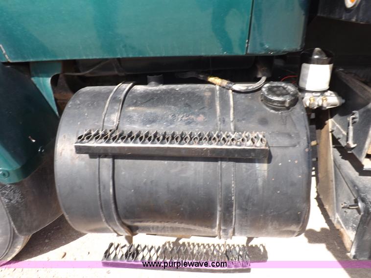 image for item K3044 1979 GMC Brigadier grain truck