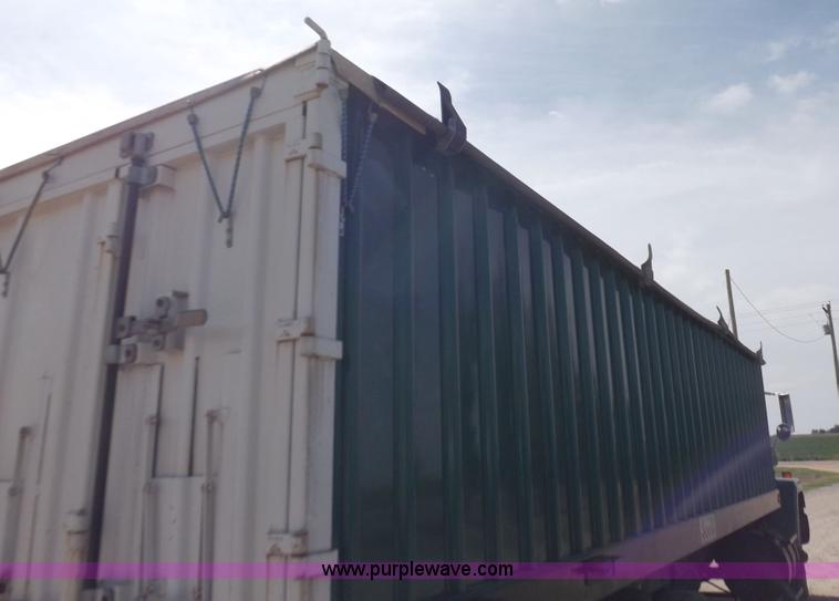 image for item K3044 1979 GMC Brigadier grain truck