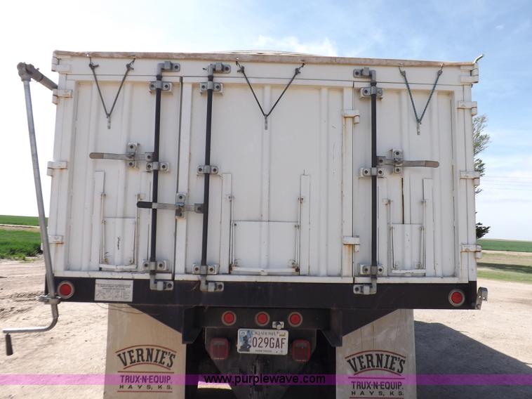 image for item K3044 1979 GMC Brigadier grain truck