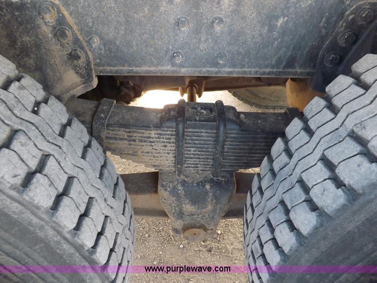 image for item K3044 1979 GMC Brigadier grain truck