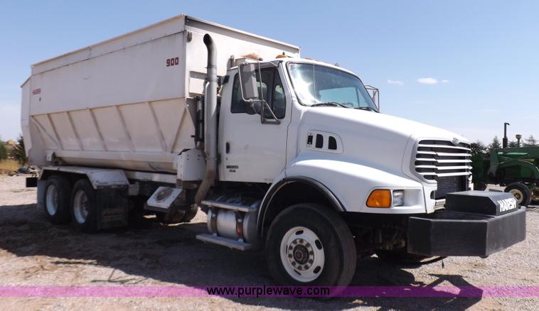 image for item K3879 2005 Sterling LT8500 feed truck