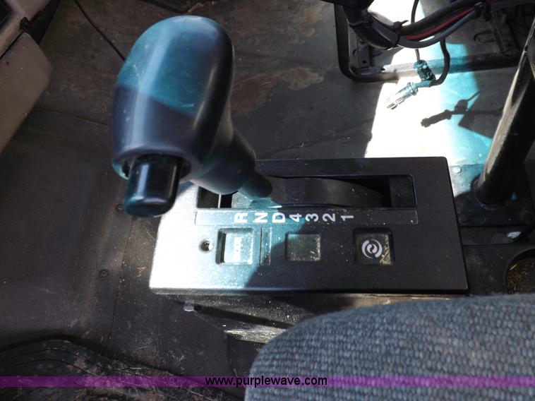 image for item K3879 2005 Sterling LT8500 feed truck