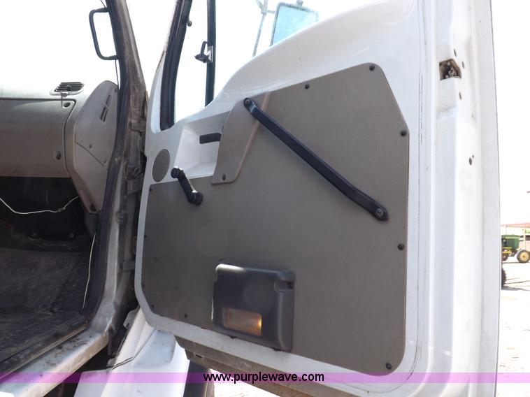 image for item K3879 2005 Sterling LT8500 feed truck