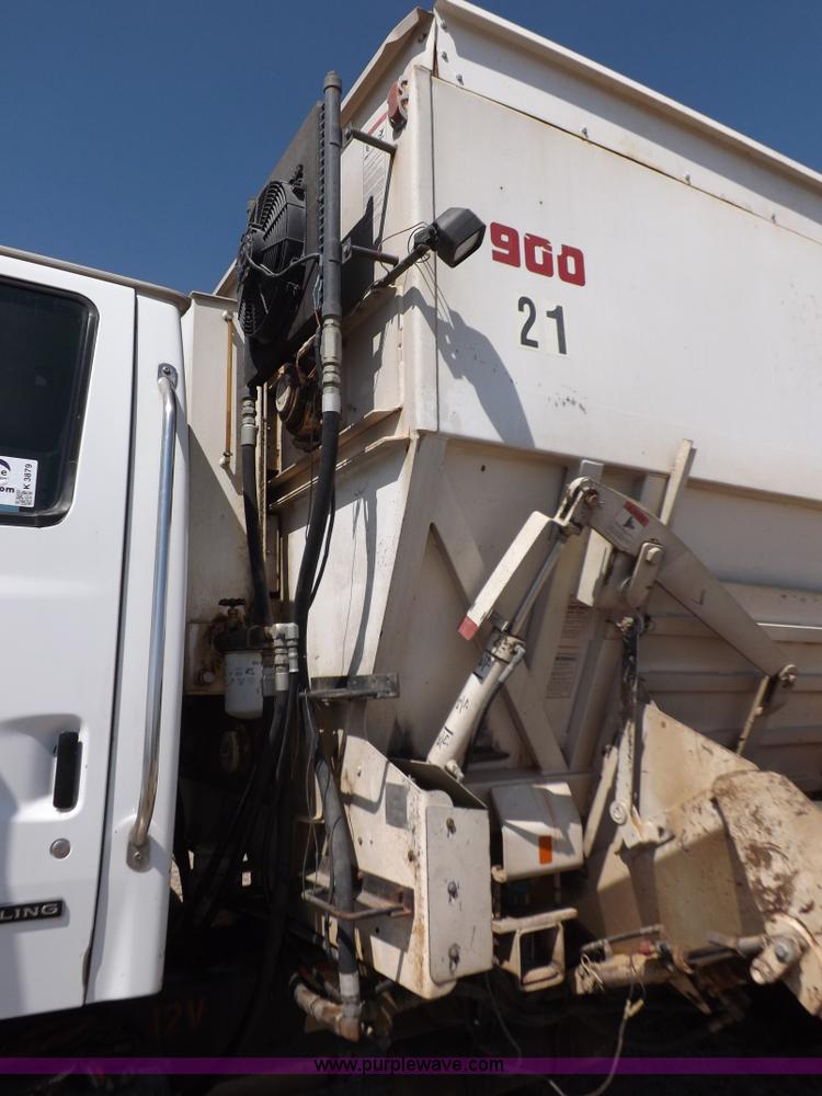 image for item K3879 2005 Sterling LT8500 feed truck