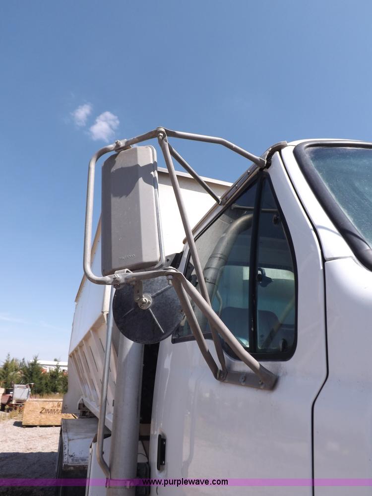 image for item K3879 2005 Sterling LT8500 feed truck