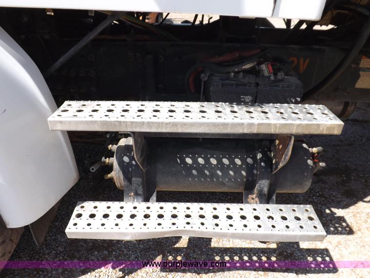 image for item K3879 2005 Sterling LT8500 feed truck