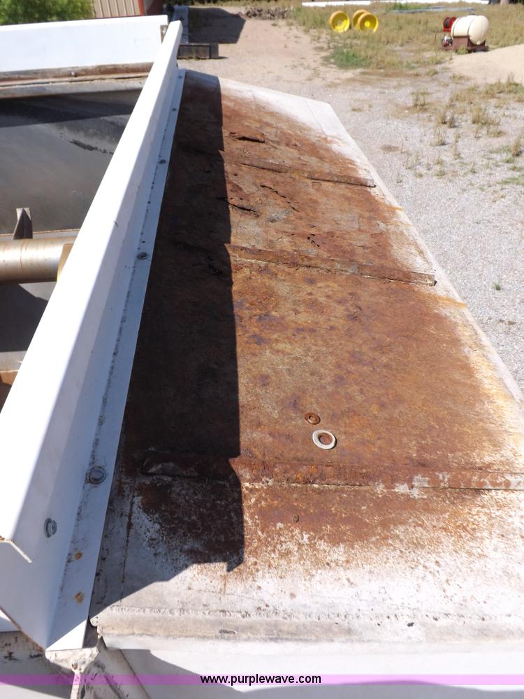 image for item K3879 2005 Sterling LT8500 feed truck