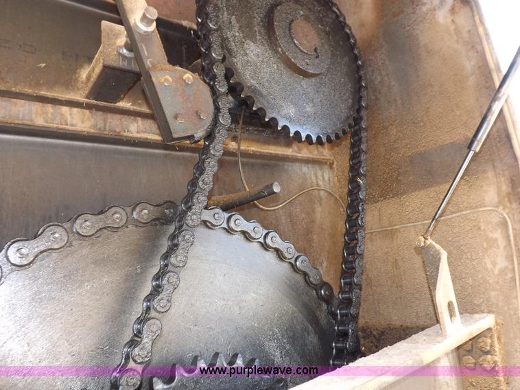 image for item K3879 2005 Sterling LT8500 feed truck