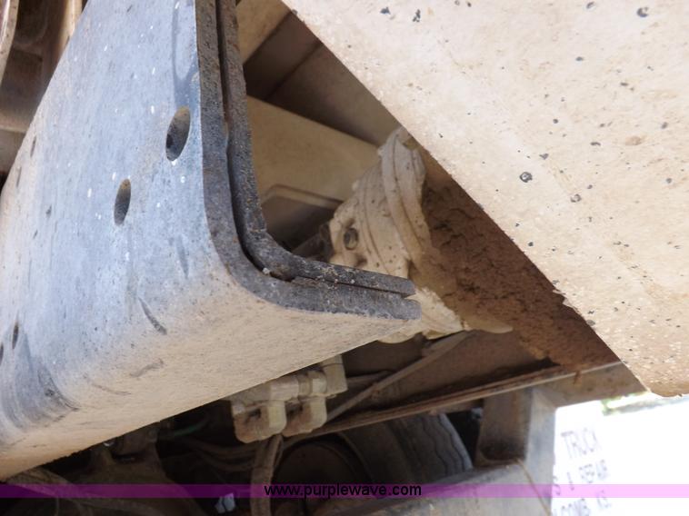 image for item K3879 2005 Sterling LT8500 feed truck