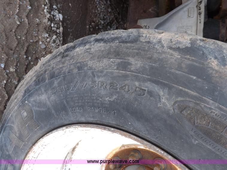 image for item K3879 2005 Sterling LT8500 feed truck