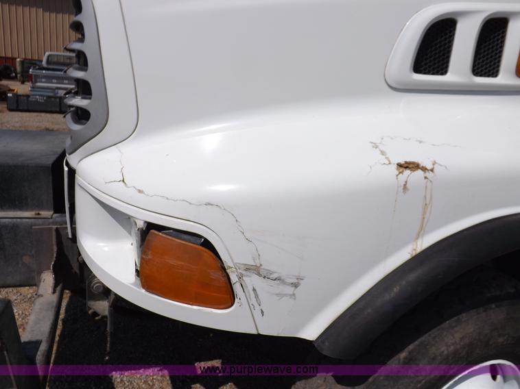 image for item K3879 2005 Sterling LT8500 feed truck