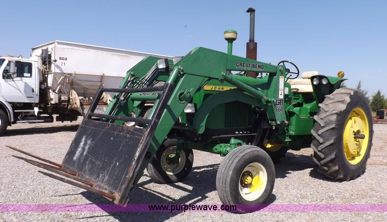image for item K3880 John Deere 3020 tractor