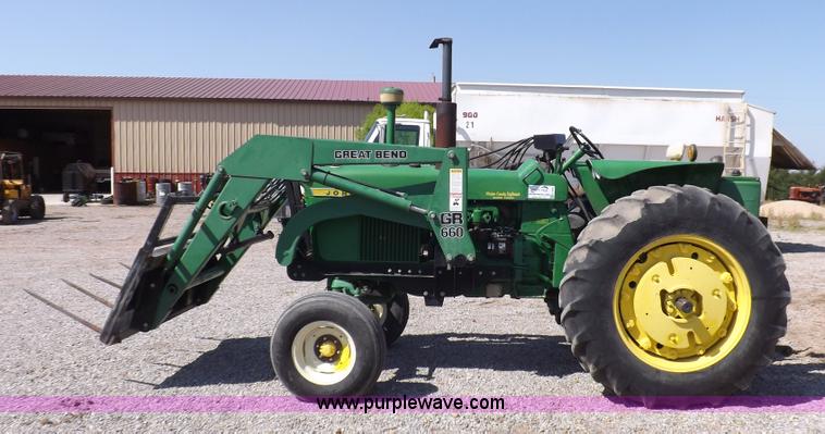 image for item K3880 John Deere 3020 tractor