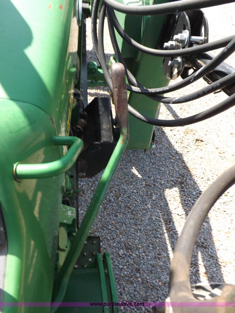 image for item K3880 John Deere 3020 tractor