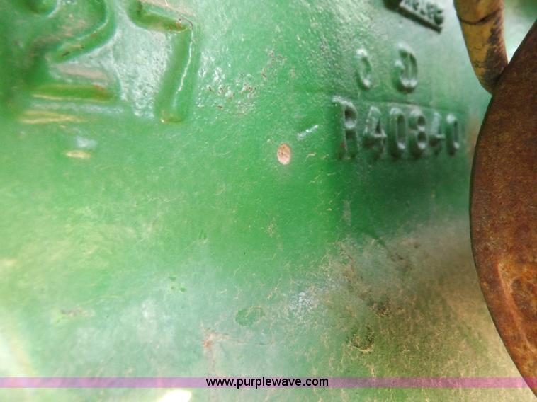 image for item K3880 John Deere 3020 tractor