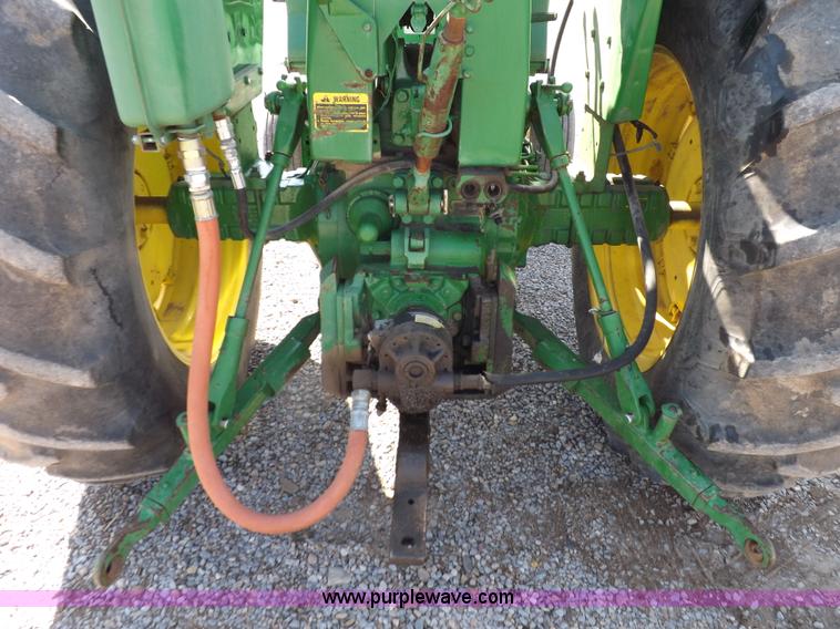 image for item K3880 John Deere 3020 tractor