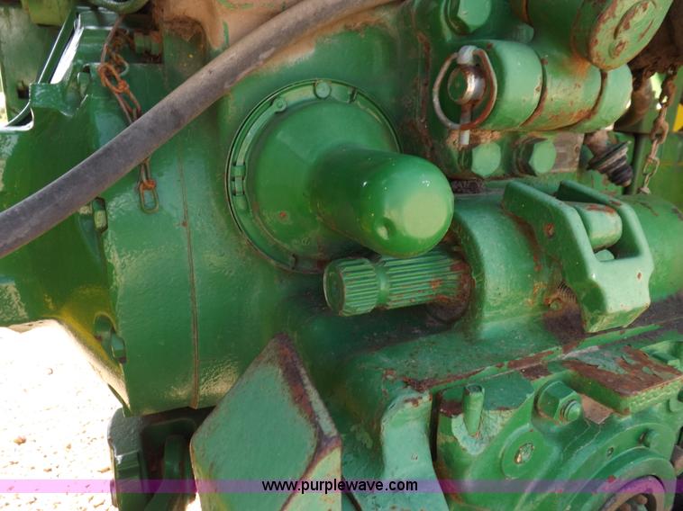 image for item K3880 John Deere 3020 tractor