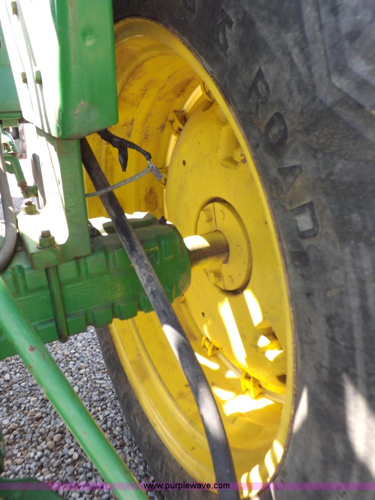 image for item K3880 John Deere 3020 tractor