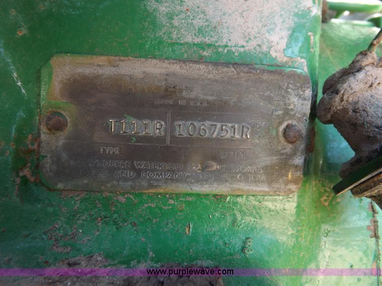 image for item K3880 John Deere 3020 tractor