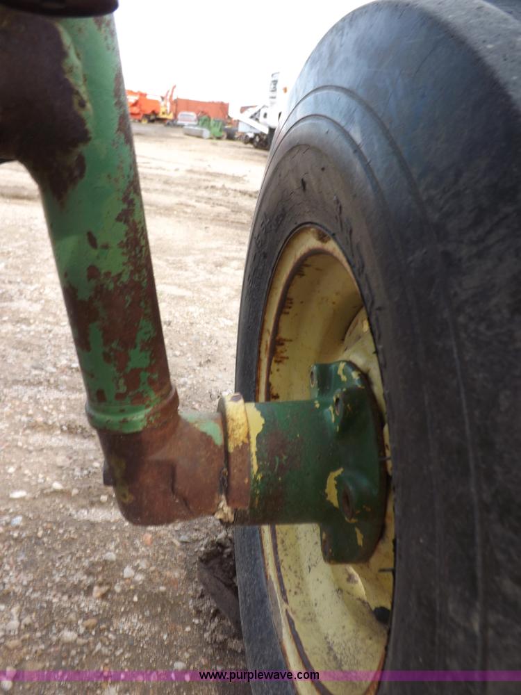 image for item K3909 1962 John Deere 4010 tractor