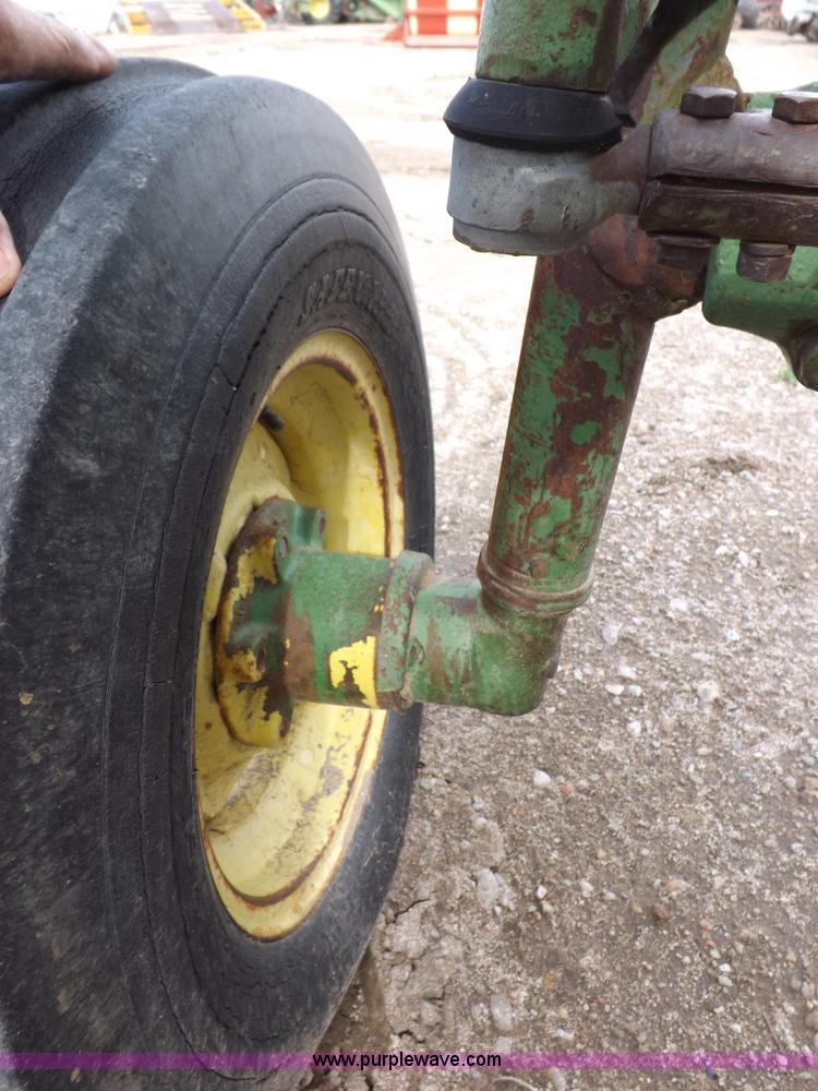 image for item K3909 1962 John Deere 4010 tractor