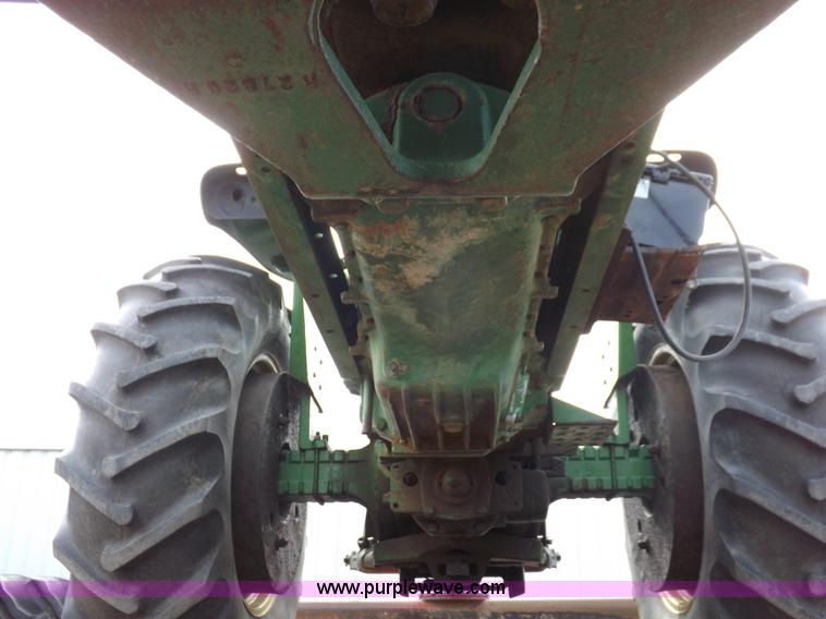 image for item K3909 1962 John Deere 4010 tractor