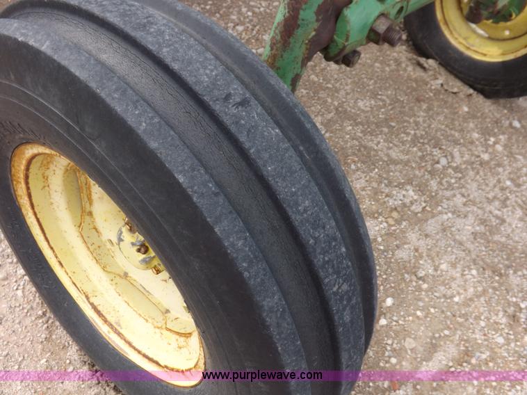 image for item K3909 1962 John Deere 4010 tractor